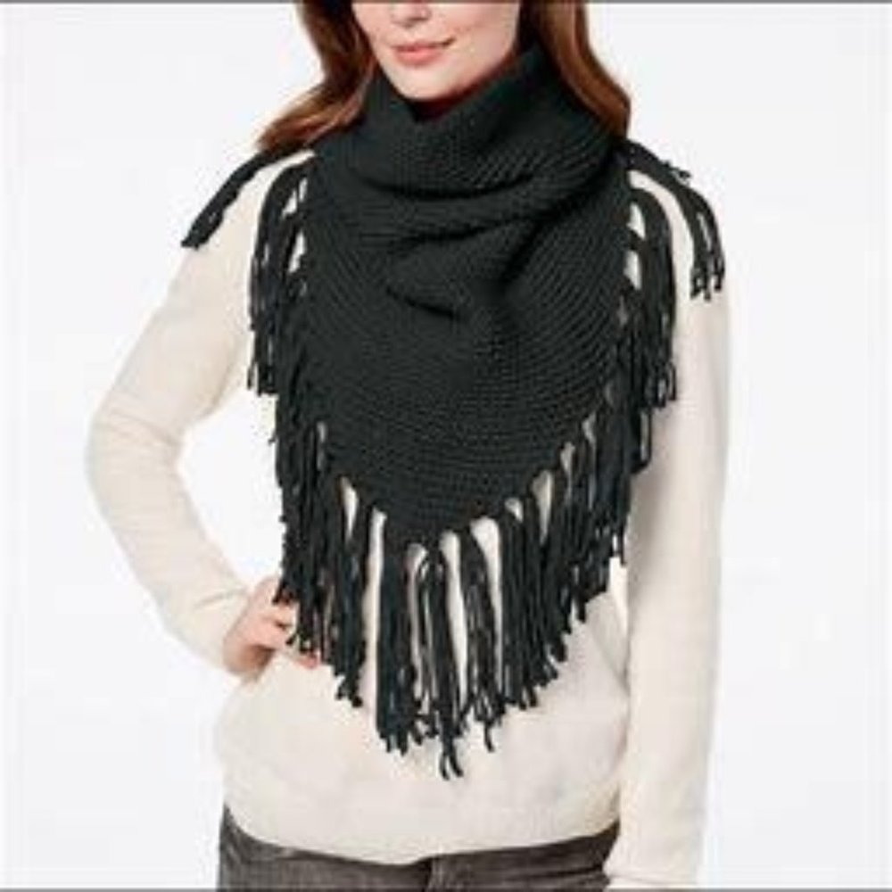 Steve Madden Fringe Knit Snood Scarf NWT *